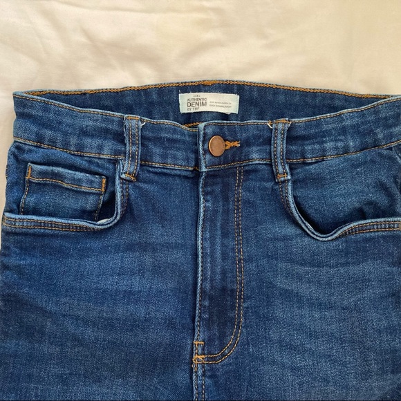 Dark-wash Zara Jeans - Picture 2 of 3